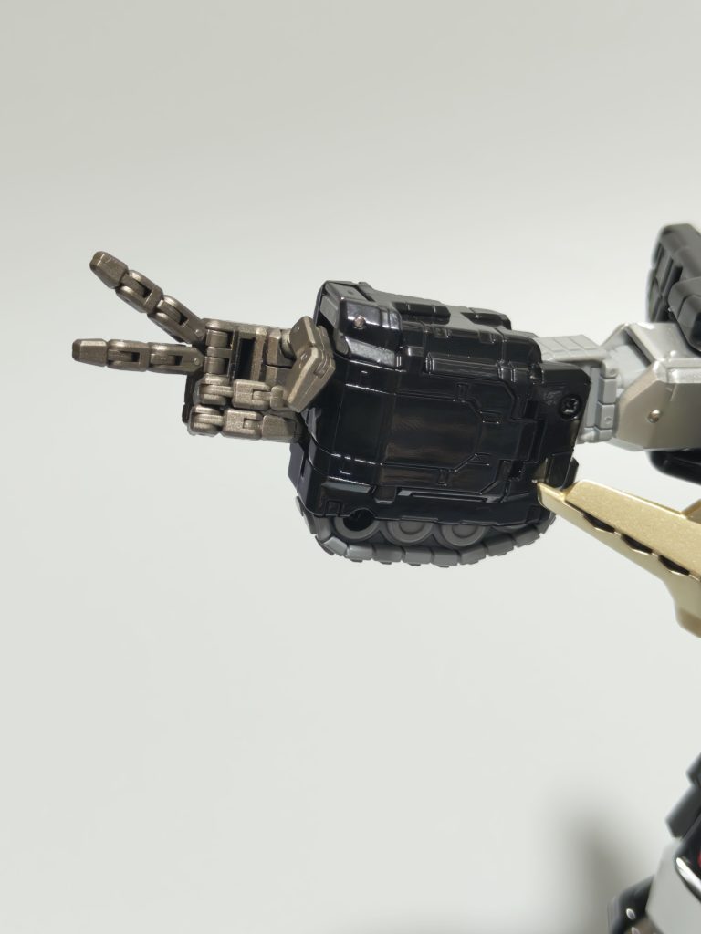 千値練　ファイナルダンクーガ　MOR-FORCE-BARIATION Amazon | 千値練 METAMOR-FORCE